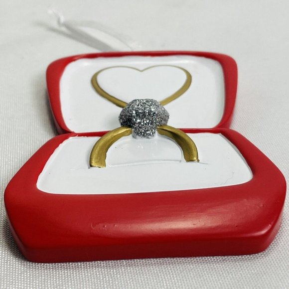 Diamond Ring RED Christmas Tree Ornament By Polar X Christmas Gift - Picture 7 of 7